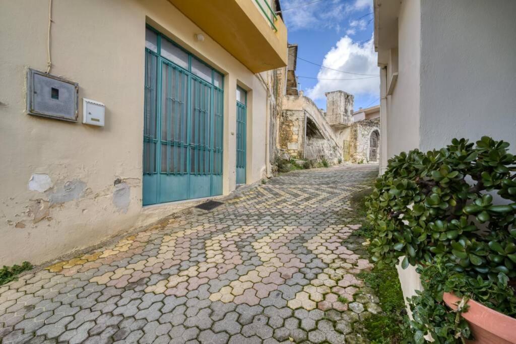 Traditional Cretan Stone House In The Center Of Crete Apartment Litos Bagian luar foto